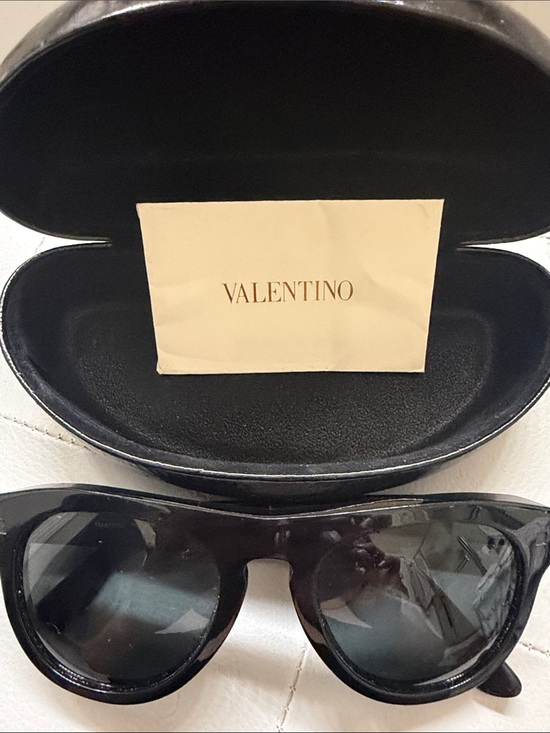 Valentino Accessories - Valentino Glossy Black Oversized Sunglasses